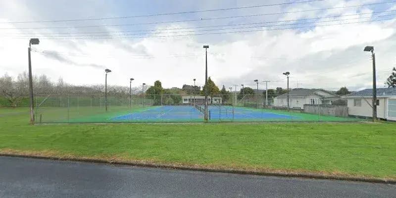 Ōtorohanga Tennis Club outdoor tennis courts in Ōtorohanga, Waikato TV - 4 courts, floodlit, synthetic_grass